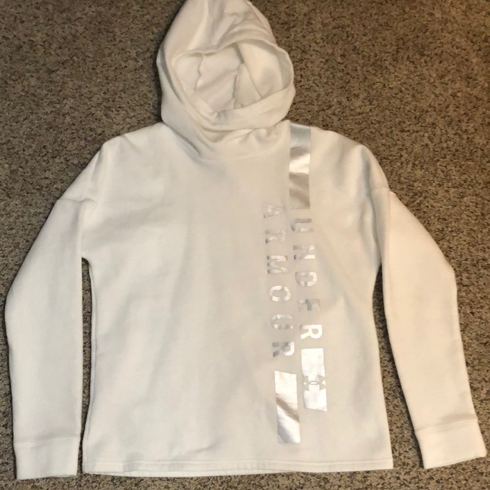 Under armour sweatshirt